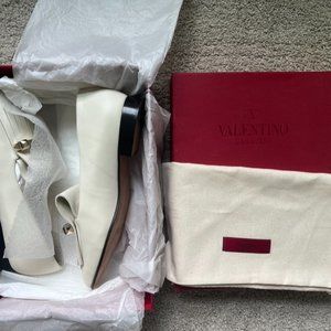 SOLD Valentino SZ 40 fringe leather loafers